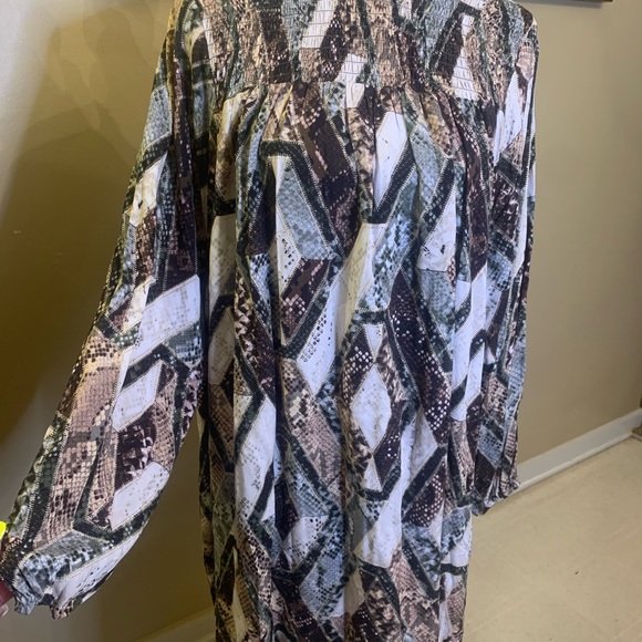 H&M NWOT Multi- Cream/Green/Brown Snake Print Calve length Dress Sz.14 - Picture 4 of 6